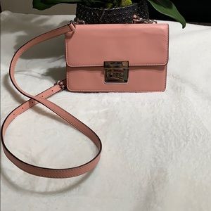 COPY - Crossbody bag with detachable strap.